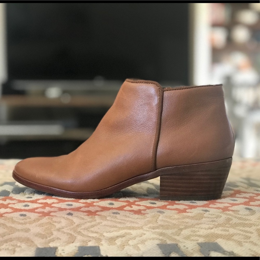 Sam Edelman ‘Petty’ Chelsea Boot in saddle leather